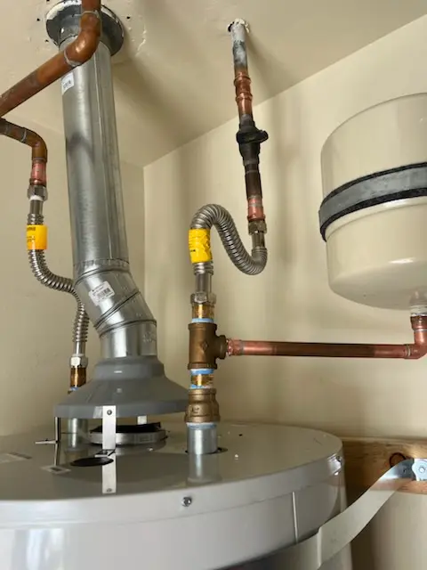 Water heater installation and plumbing repair in Hamburg